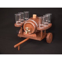 Fa Pálinkás Készlet Szekér 6 pohárral, 1l kerámia hordóval - 1 -  Fa és üveg kombinációk